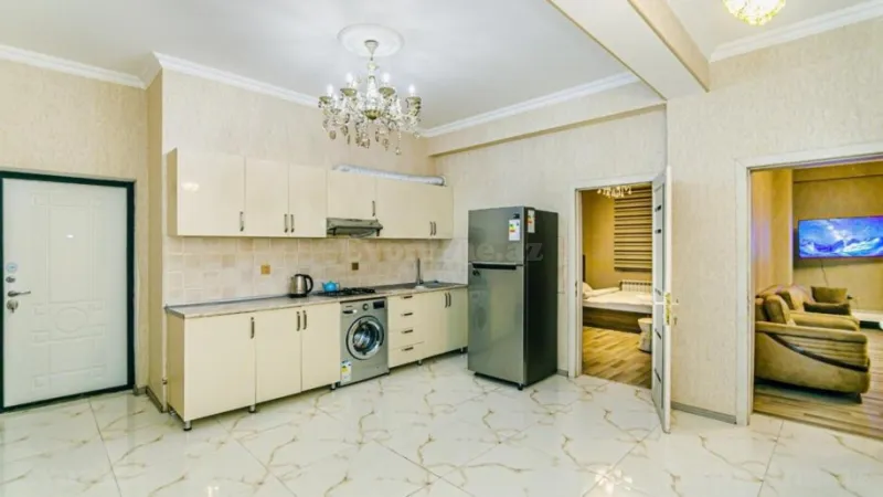Kirayə verilir 4 otaqlı Mənzil Yeni tikili 140 m² 28 May m. - şəkil 25