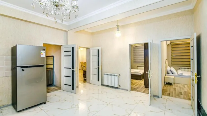 Kirayə verilir 4 otaqlı Mənzil Yeni tikili 140 m² 28 May m. - şəkil 26