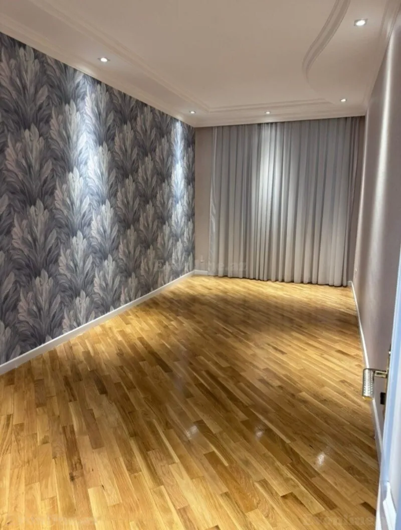 Satılır 4 otaqlı Mənzil Yeni tikili 160 m² İnşaatçılar m. - şəkil 2