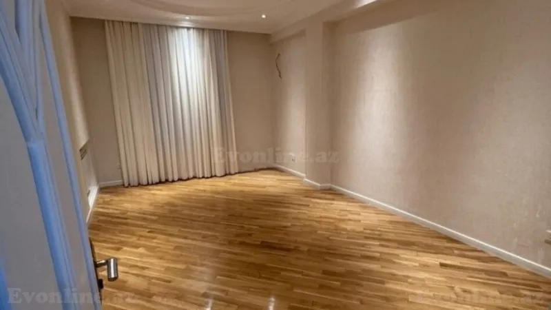 Satılır 4 otaqlı Mənzil Yeni tikili 160 m² İnşaatçılar m. - şəkil 3
