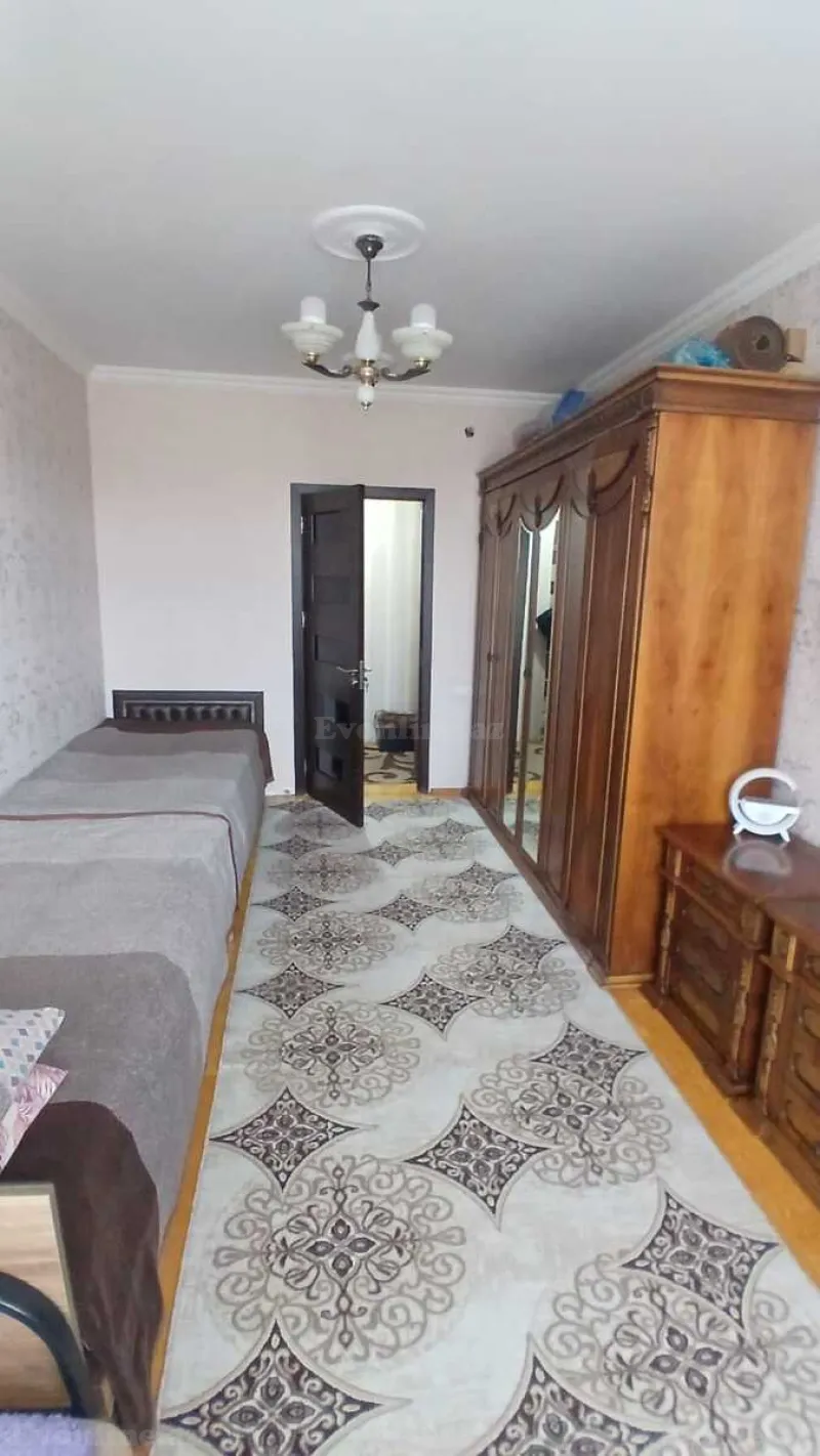 Satılır 3 otaqlı Mənzil Köhnə tikili 75 m² Yasamal r. - şəkil 7