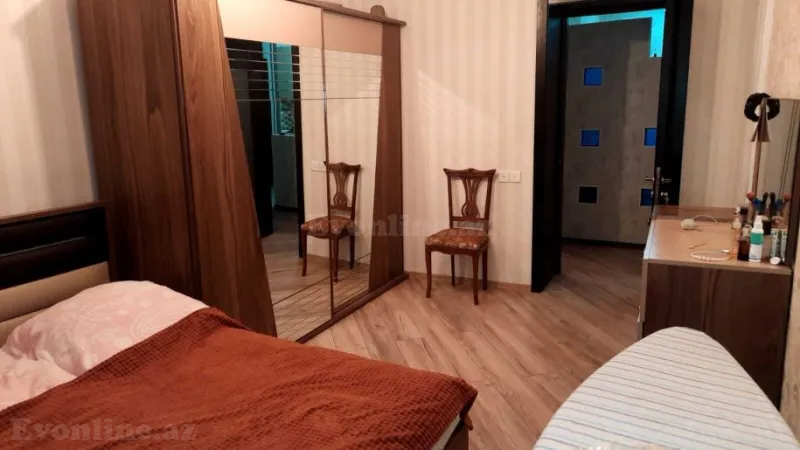 Satılır 4 otaqlı Mənzil Köhnə tikili 125 m² Nəsimi r. - şəkil 3