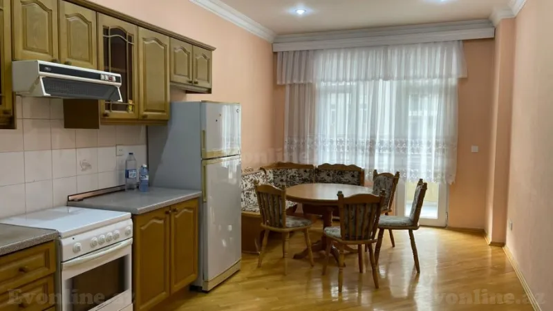 Satılır 4 otaqlı Mənzil Köhnə tikili 125 m² Nəsimi r. - şəkil 19
