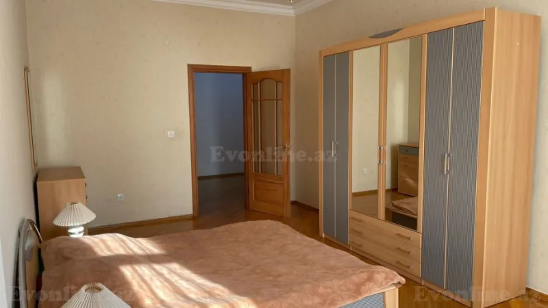 Satılır 4 otaqlı Mənzil Köhnə tikili 125 m² Nəsimi r. - şəkil 23