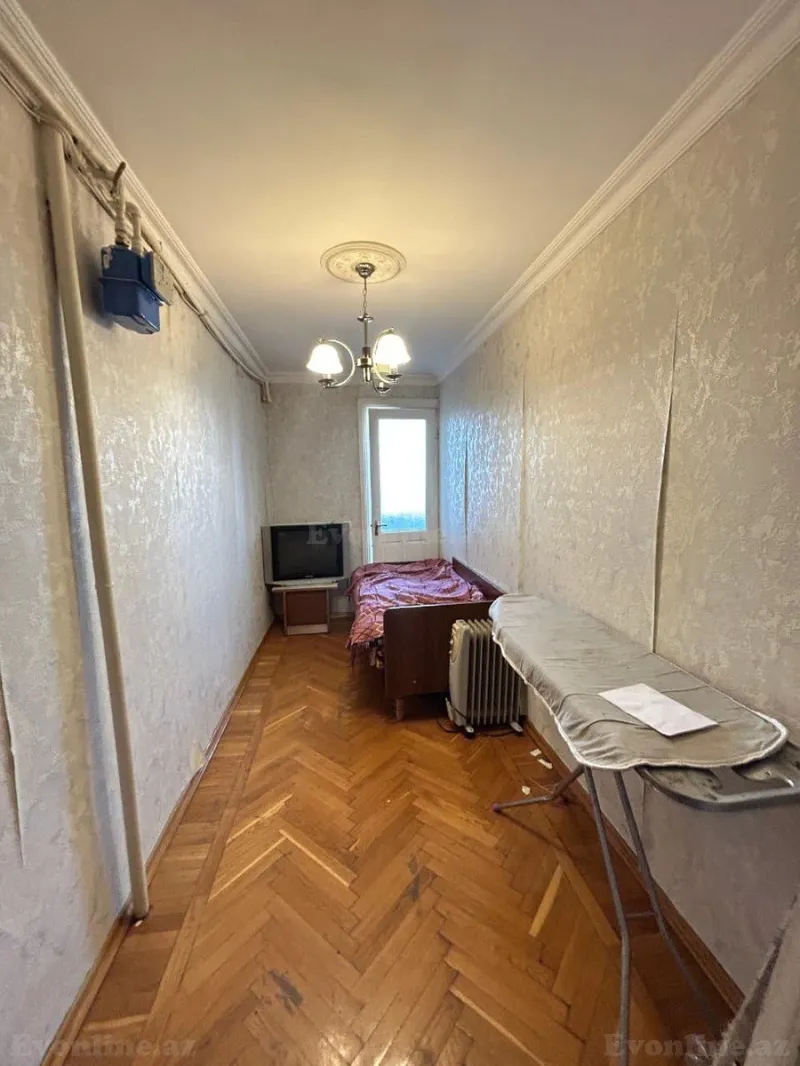 Satılır 4 otaqlı Mənzil Köhnə tikili 100 m² Elmlər Akademiyası m. - şəkil 4