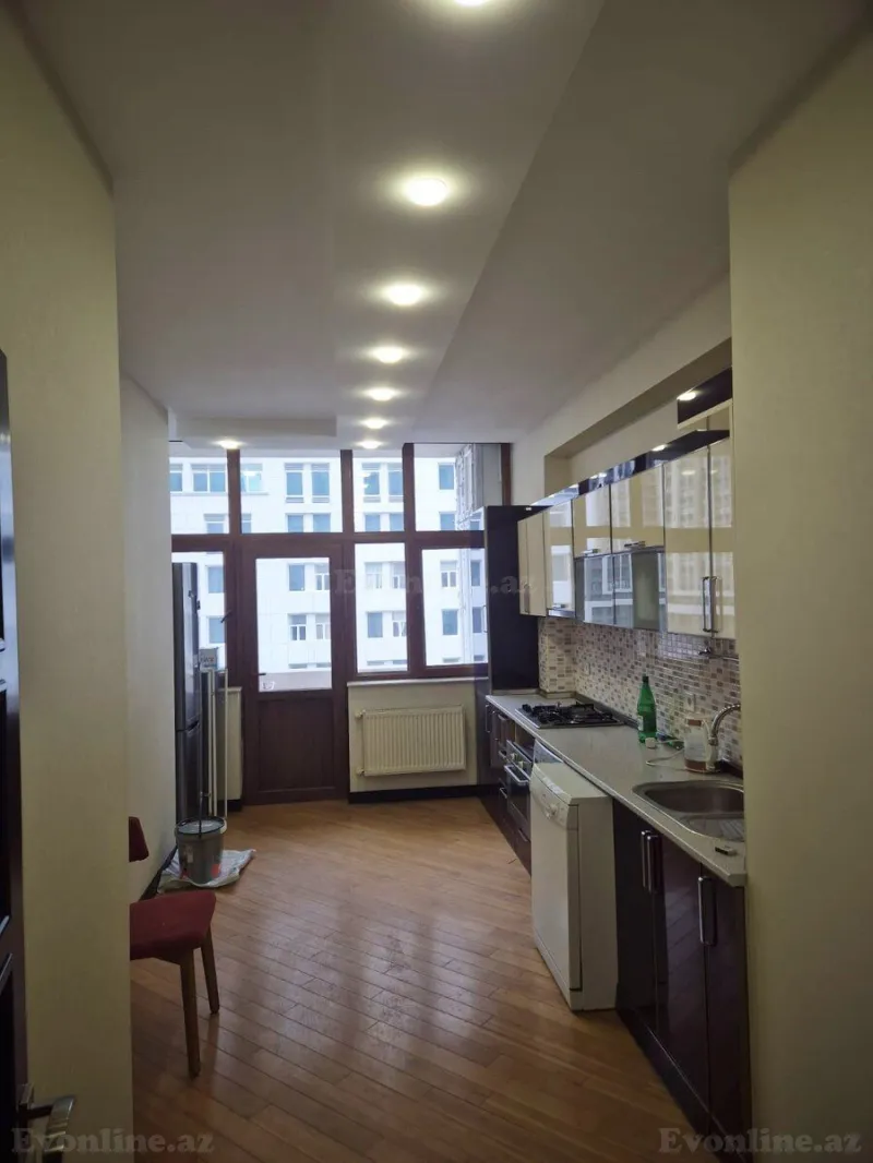 Kirayə verilir 3 otaqlı Mənzil Yeni tikili 120 m² Xətai m. - şəkil 7