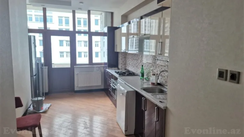 Kirayə verilir 3 otaqlı Mənzil Yeni tikili 120 m² Xətai m. - şəkil 9