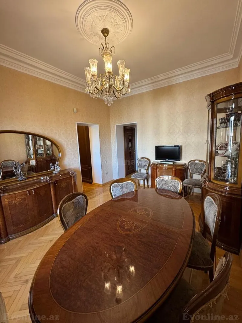 Satılır 2 otaqlı Mənzil Köhnə tikili 55 m² Bayıl - şəkil 2