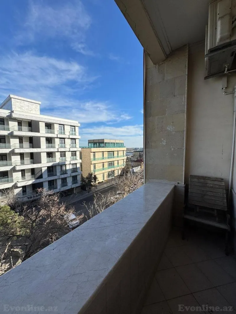 Satılır 2 otaqlı Mənzil Köhnə tikili 55 m² Bayıl - şəkil 12