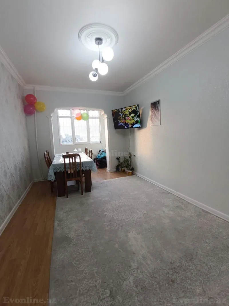 2 otaqlı Mənzil 70 m² Xalqlar Dostluğu m. Satılır