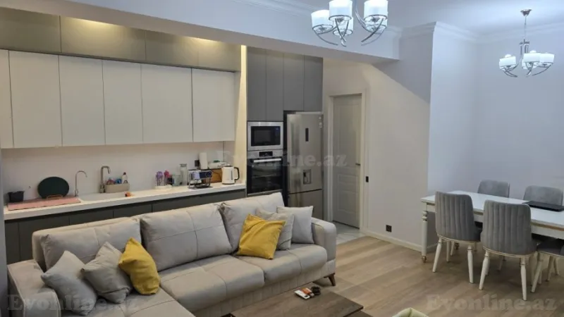 Satılır 2 otaqlı Mənzil Yeni tikili 70 m² 8-ci mikrorayon