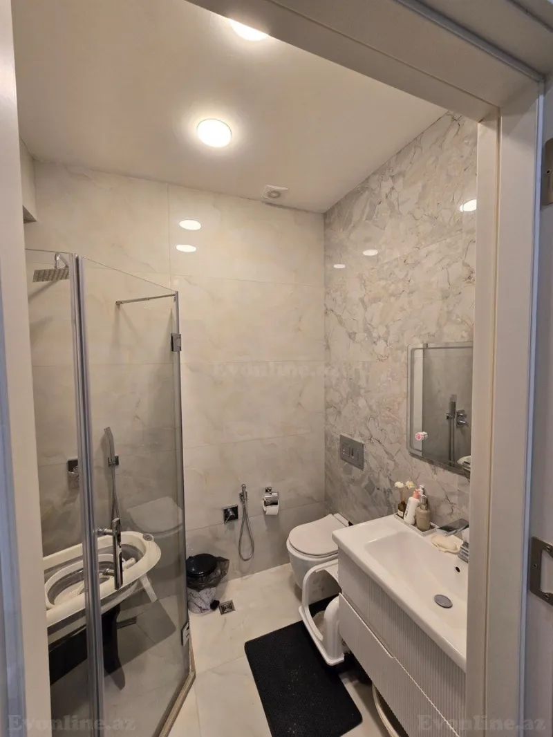Satılır 2 otaqlı Mənzil Yeni tikili 70 m² 8-ci mikrorayon - şəkil 16
