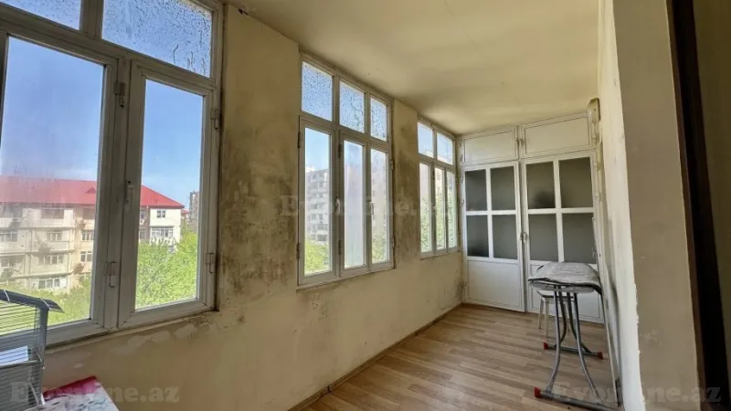 Kirayə verilir 3 otaqlı Mənzil Köhnə tikili 80 m² Neftçilər m. - şəkil 4