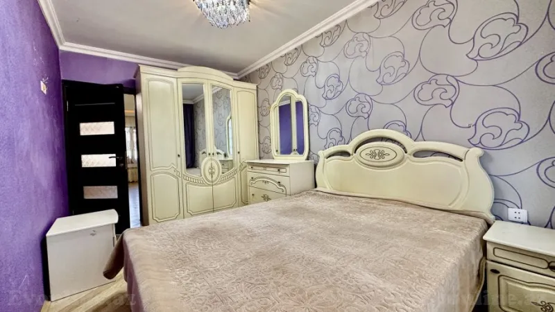 Kirayə verilir 3 otaqlı Mənzil Köhnə tikili 80 m² Neftçilər m. - şəkil 7