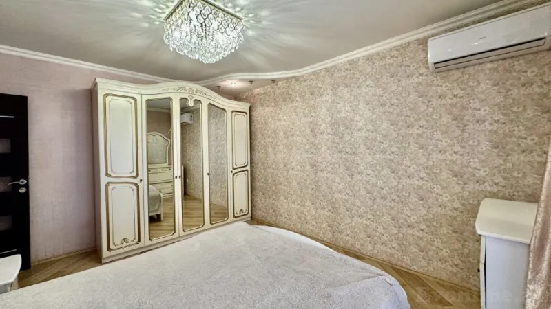 Kirayə verilir 3 otaqlı Mənzil Köhnə tikili 80 m² Neftçilər m. - şəkil 11