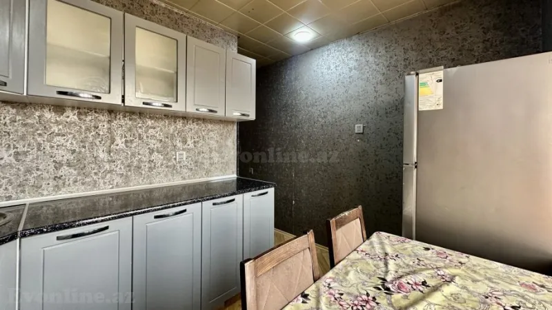 Kirayə verilir 3 otaqlı Mənzil Köhnə tikili 80 m² Neftçilər m. - şəkil 13