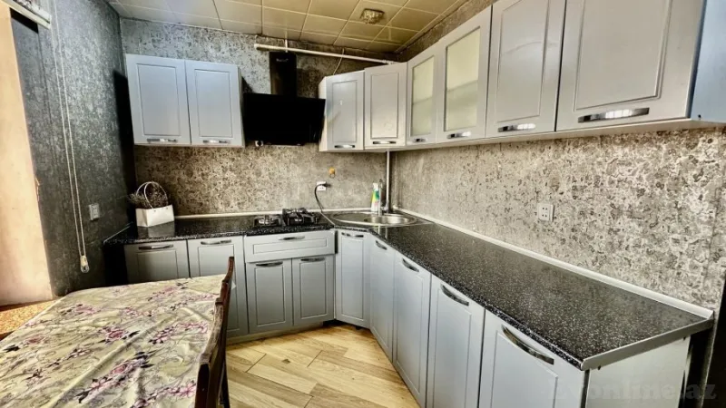 Kirayə verilir 3 otaqlı Mənzil Köhnə tikili 80 m² Neftçilər m. - şəkil 14