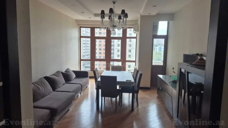 3 otaqlı Mənzil 120 m² Xətai m. Kirayə verilir