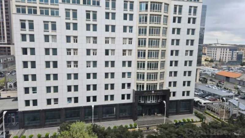 Kirayə verilir 3 otaqlı Mənzil Yeni tikili 120 m² Xətai m. - şəkil 10