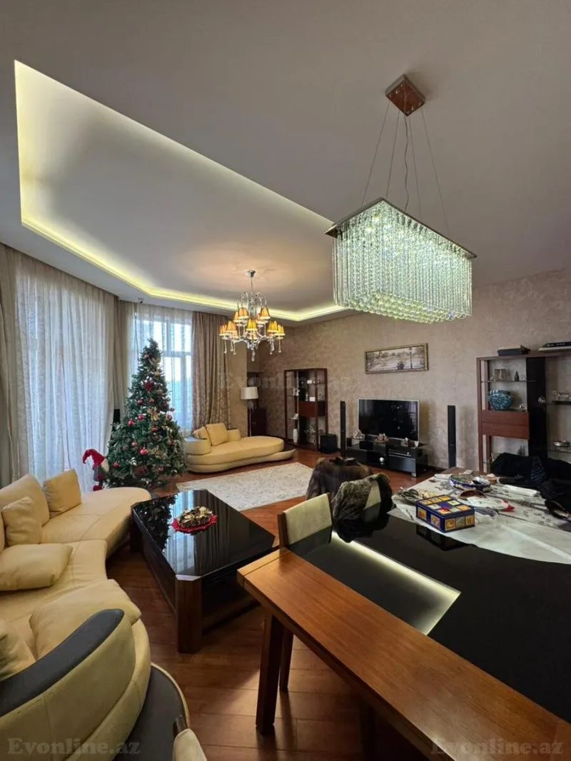 Satılır 7 otaqlı Mənzil Yeni tikili 370 m² Nizami m. - şəkil 2