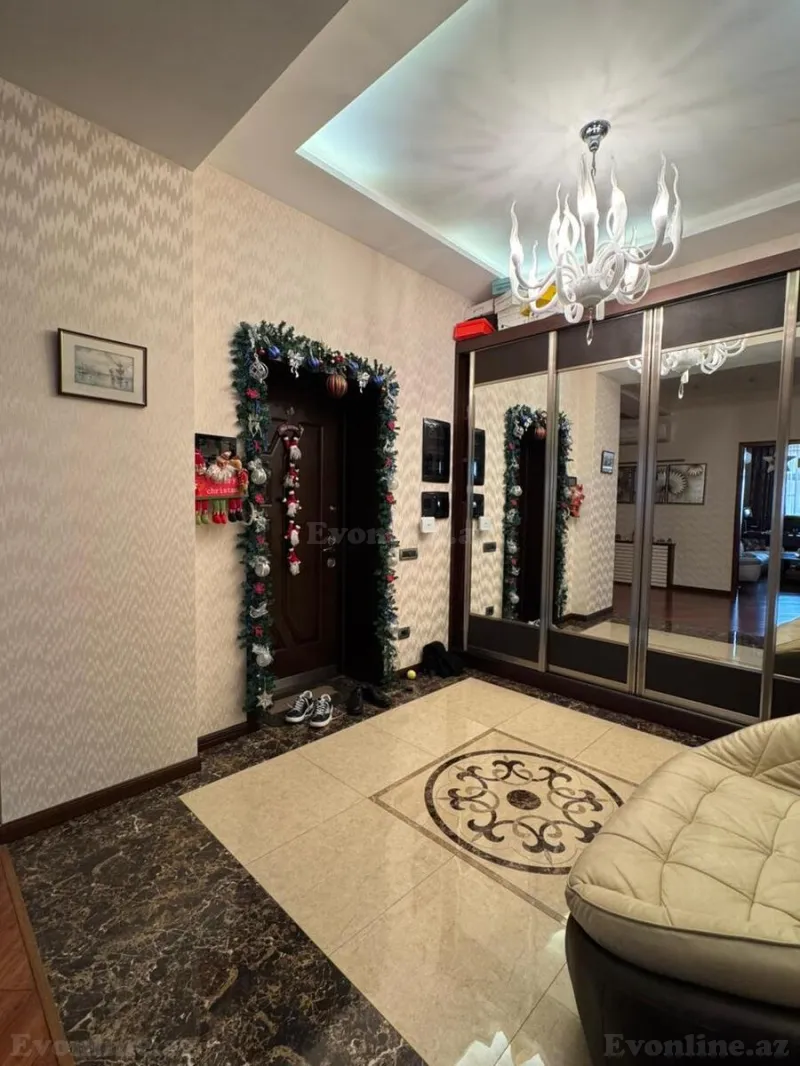 Satılır 7 otaqlı Mənzil Yeni tikili 370 m² Nizami m. - şəkil 17