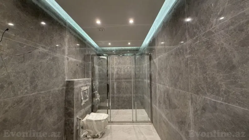 Satılır 4 otaqlı Mənzil Yeni tikili 240 m² Səbail r. - şəkil 18