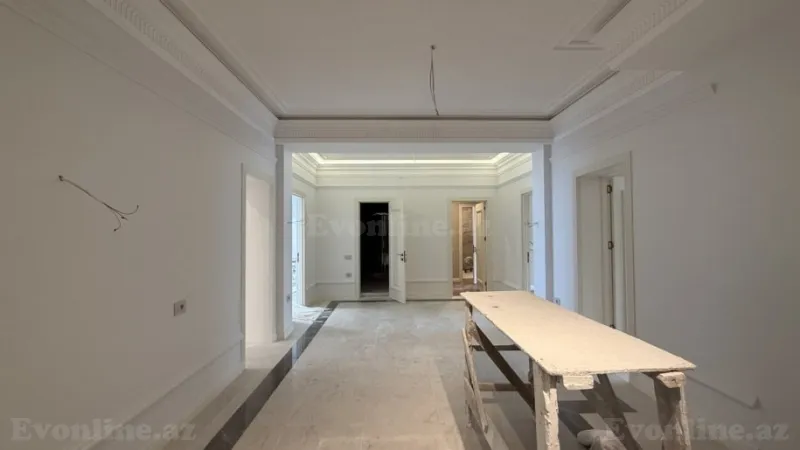 Satılır 4 otaqlı Mənzil Yeni tikili 240 m² Səbail r. - şəkil 20