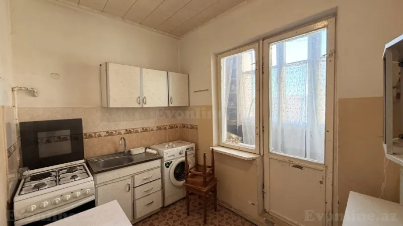 Satılır 1 otaqlı Mənzil Köhnə tikili 44 m² Gənclik m. - şəkil 3