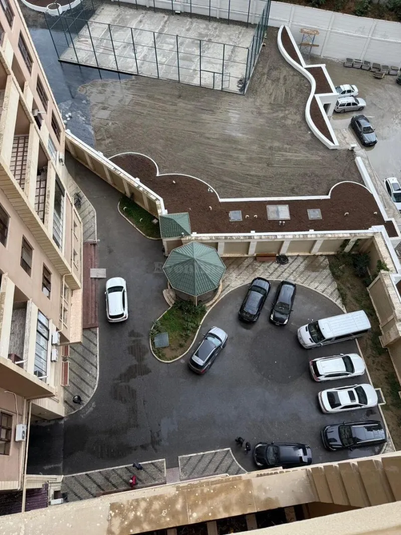 Satılır 4 otaqlı Mənzil Yeni tikili 185 m² 28 May m. - şəkil 14