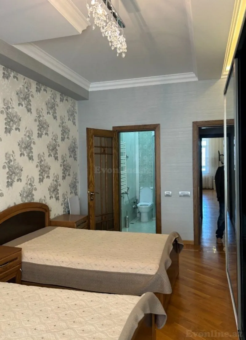 Satılır 3 otaqlı Mənzil Yeni tikili 135 m² Nəsimi r. - şəkil 10