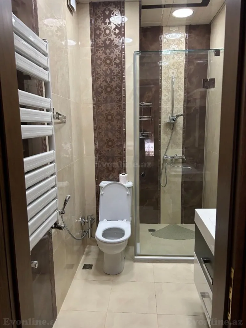 Satılır 3 otaqlı Mənzil Yeni tikili 135 m² Nəsimi r. - şəkil 24