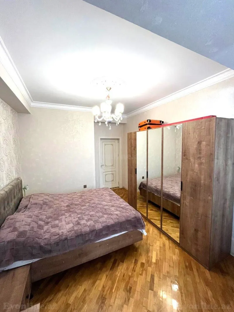Satılır 3 otaqlı Mənzil Yeni tikili 93 m² 4-cü mikrorayon - şəkil 5