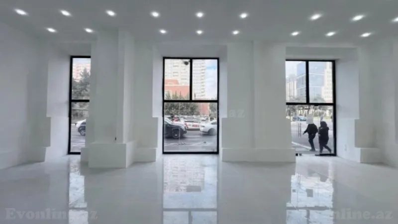 Obyekt 200 m² Xətai m. Kirayə verilir