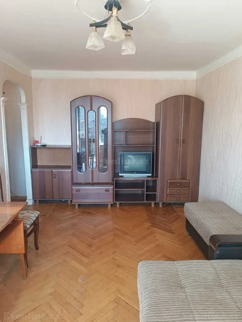 Kirayə verilir 1 otaqlı Mənzil Köhnə tikili 40 m² Nizami m. - şəkil 2