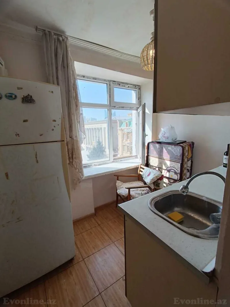 Kirayə verilir 1 otaqlı Mənzil Köhnə tikili 40 m² Nizami m. - şəkil 10
