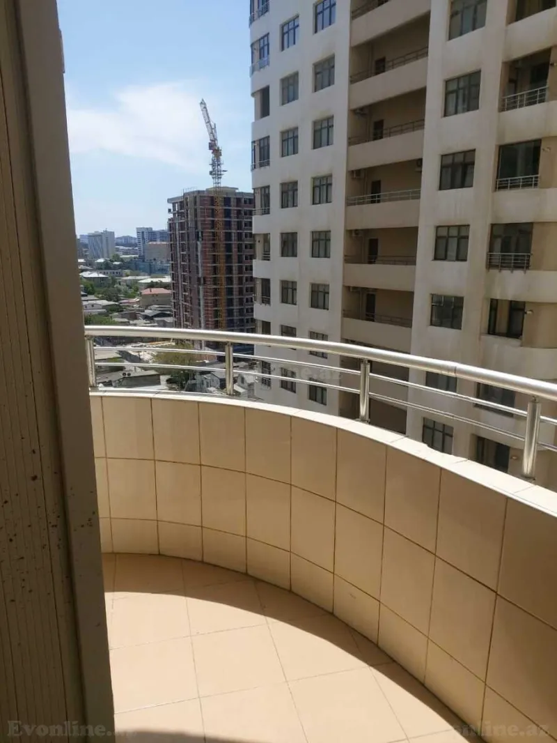 Satılır 3 otaqlı Mənzil Yeni tikili 90 m² Elmlər Akademiyası m. - şəkil 2