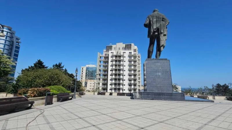 Satılır 2 otaqlı Mənzil Köhnə tikili 54 m² İçərişəhər m. - şəkil 18