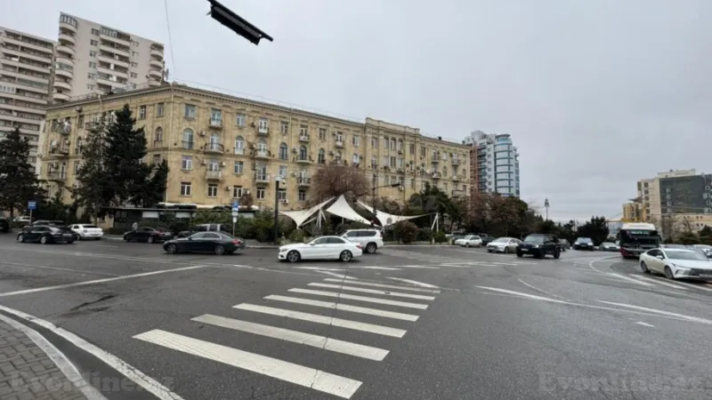 Satılır 2 otaqlı Mənzil Köhnə tikili 54 m² İçərişəhər m. - şəkil 19