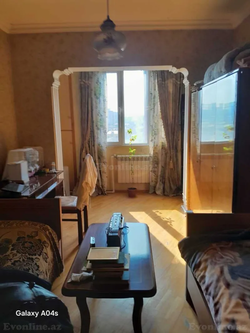 Satılır 2 otaqlı Mənzil Köhnə tikili 65 m² 8-ci mikrorayon - şəkil 6