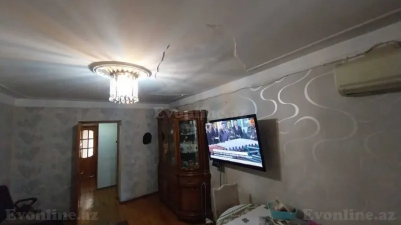 Satılır 2 otaqlı Mənzil Köhnə tikili 63 m² Böyükşor - şəkil 3