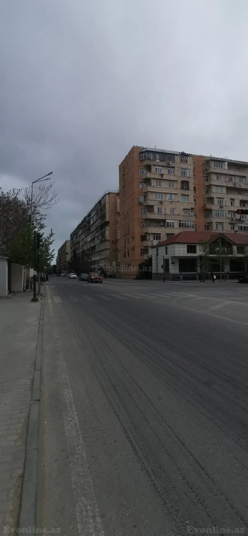 Satılır 2 otaqlı Mənzil Köhnə tikili 65 m² Bakmil m. - şəkil 7