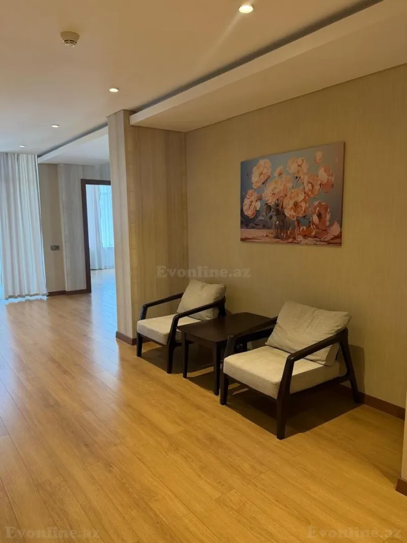 Kirayə verilir 4 otaqlı Mənzil Yeni tikili 175 m² Xətai m. - şəkil 2