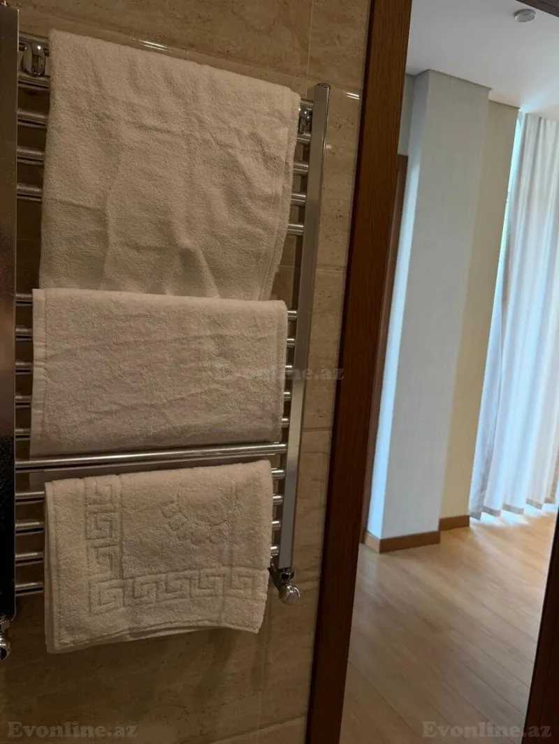 Kirayə verilir 4 otaqlı Mənzil Yeni tikili 175 m² Xətai m. - şəkil 7