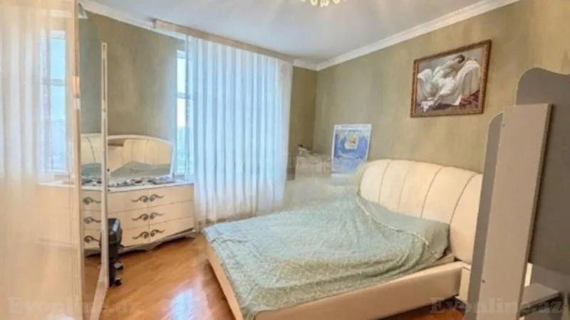 Satılır 2 otaqlı Mənzil Yeni tikili 110 m² İnşaatçılar m. - şəkil 5