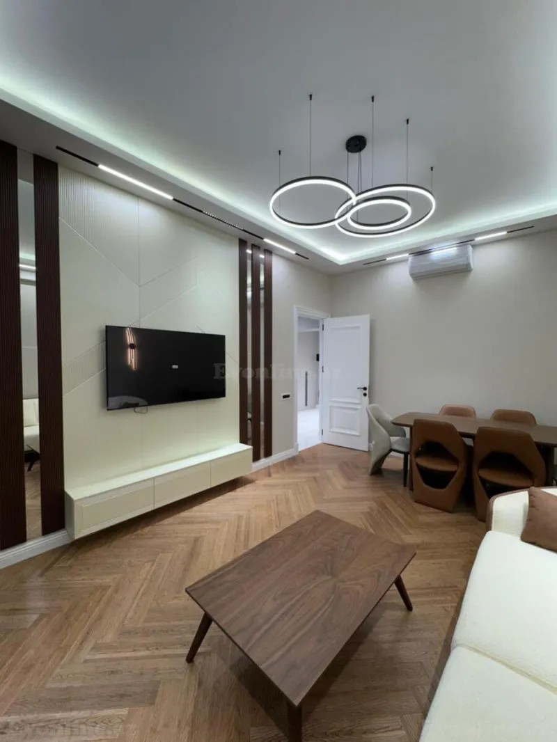 Satılır 2 otaqlı Mənzil Yeni tikili 70 m² Elmlər Akademiyası m. - şəkil 5