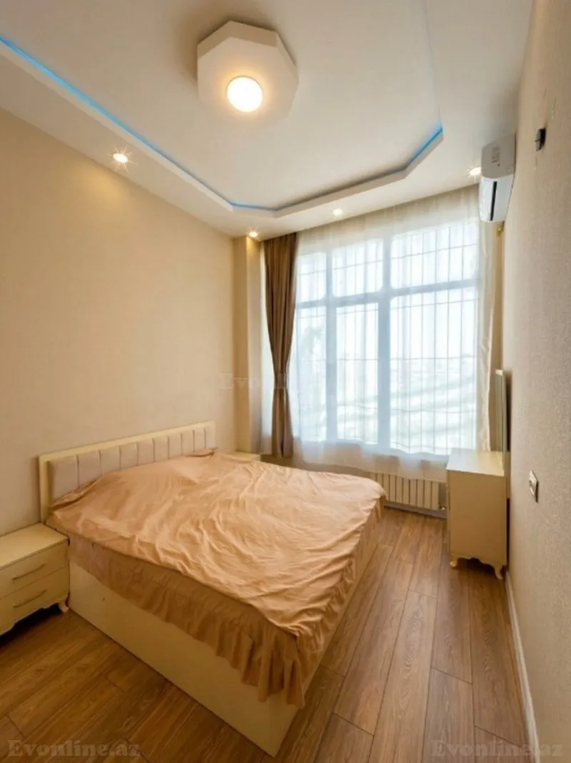 Satılır 2 otaqlı Mənzil Yeni tikili 83 m² Qara Qarayev m. - şəkil 4
