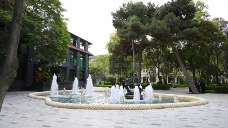 Satılır 2 otaqlı Mənzil Köhnə tikili 60.5 m² Sahil m. - şəkil 2