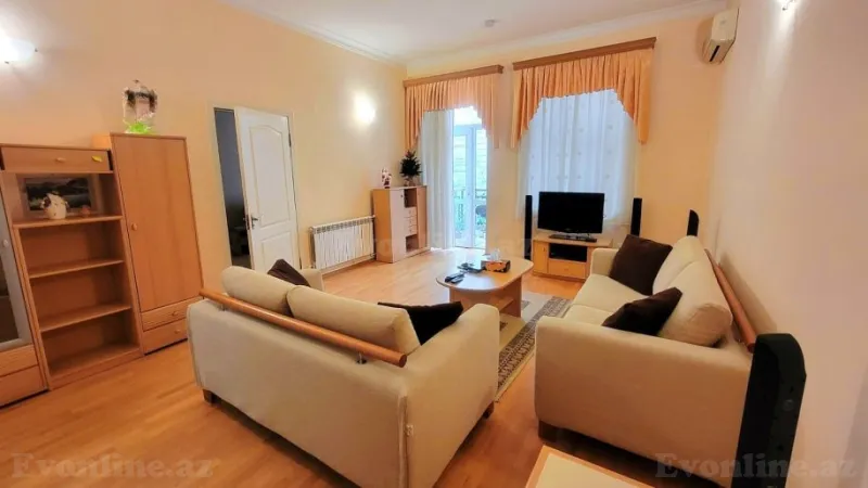 Satılır 2 otaqlı Mənzil Köhnə tikili 60.5 m² Sahil m. - şəkil 3