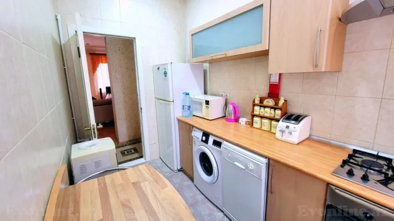 Satılır 2 otaqlı Mənzil Köhnə tikili 60.5 m² Sahil m. - şəkil 8