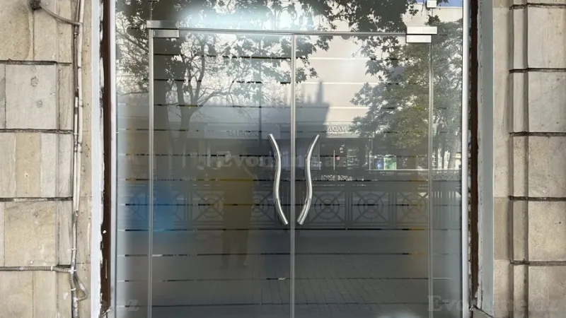 Kirayə verilir Obyekt 20 m² İçərişəhər m. - şəkil 4